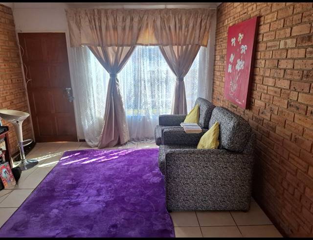 2 BEDROOM SECTIONAL TITLE FOR SALE IN FINSBURY